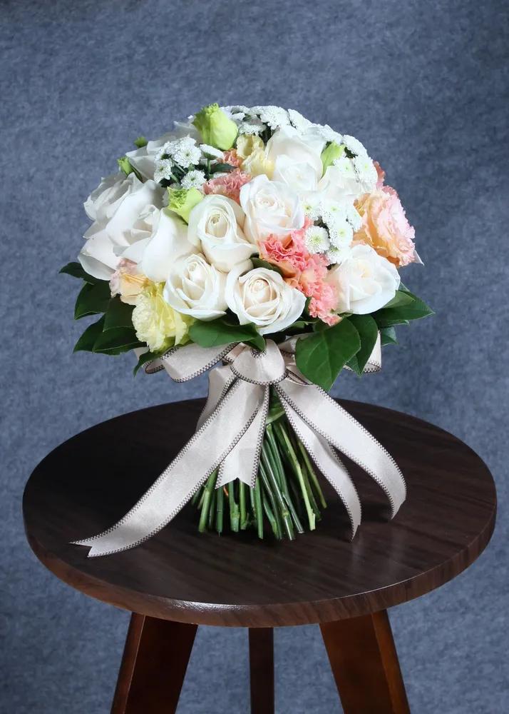 結婚花球 + 襟花 8號款式 - 點擊查看商品詳情 結婚花球 + 襟花 8號款式 | 御花店